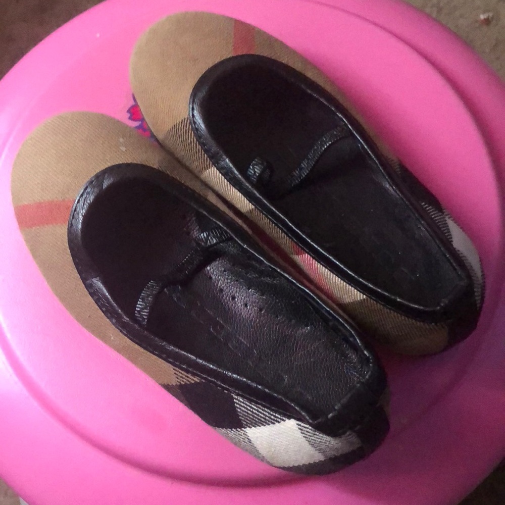 Girls flats